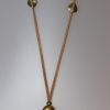 Penjoll de lapislàtzuli, 45 mm diàmetre, antelina color camel, fornitures ajustables de metall daurades