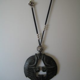 244 Black jade pendant, 75 mm diameter, antelina negra, silver trimmings