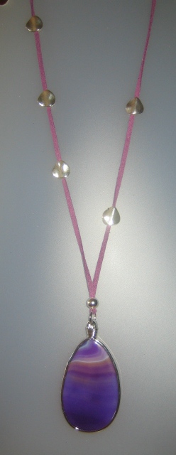165-714  Penjoll amb àgata, 60×35 mm, antelina lila, fornitures ajustables de metall platejades
